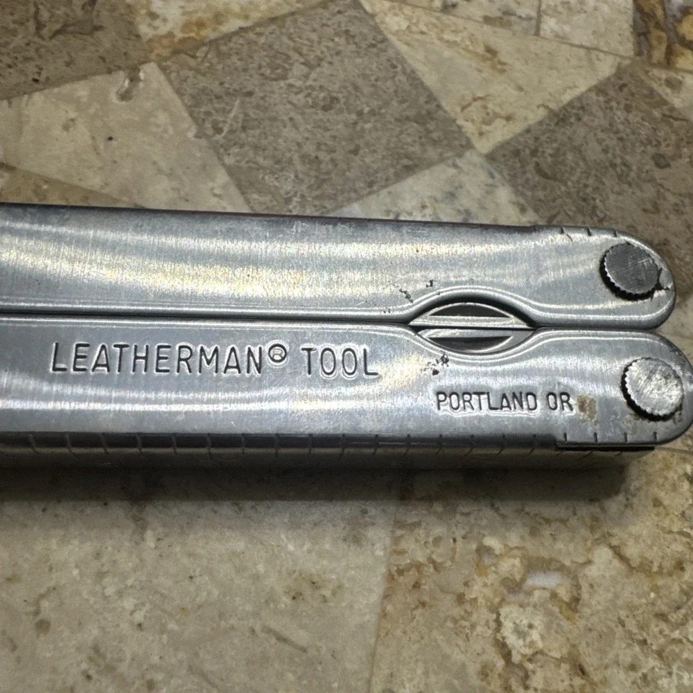 Vintage Leatherman USA Tool w/sheath, 08-98
